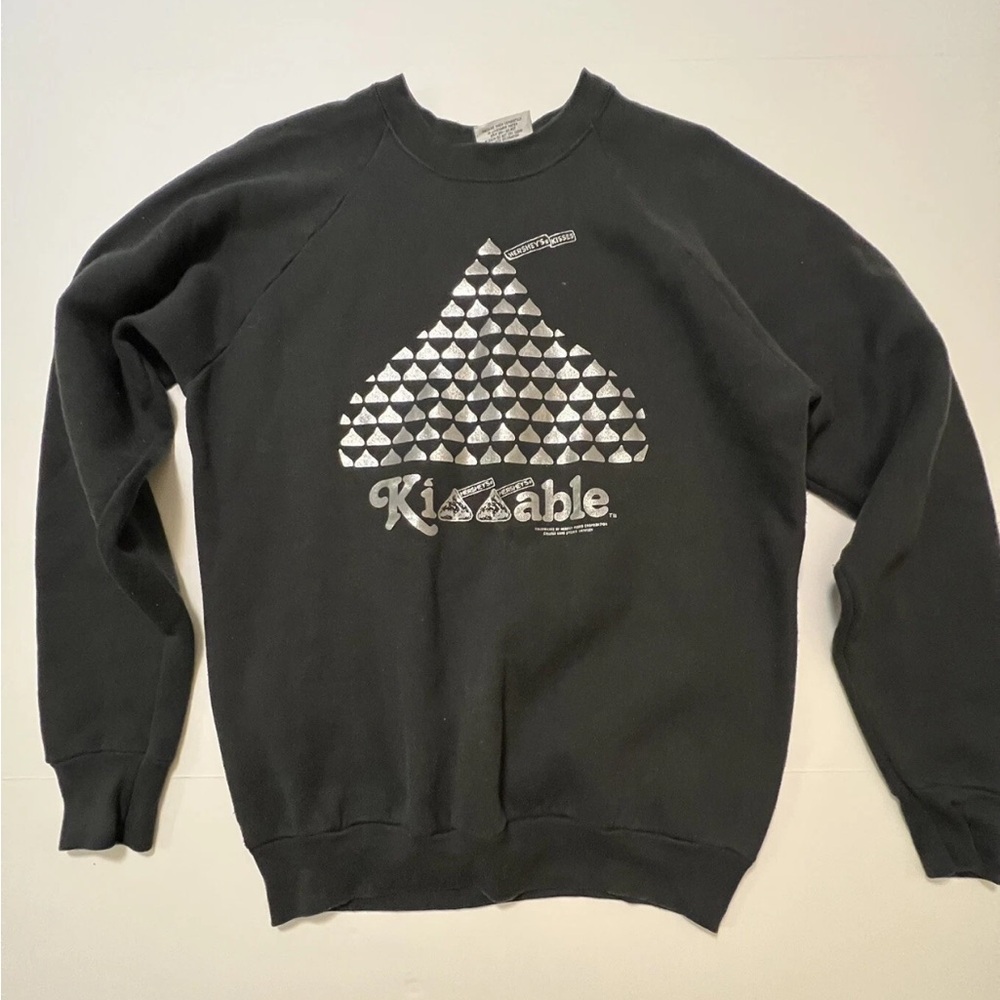 VTG Hershey’s Kisses Kissable Sweatshirt Black Unisex Size Large College‎ Lane